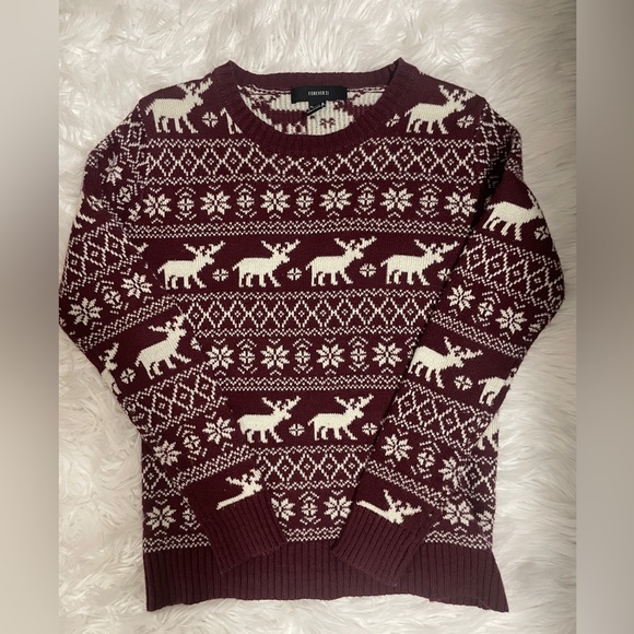 Forever 21 maroon and white medium Christmas themed sweater - Picture 3 of 3